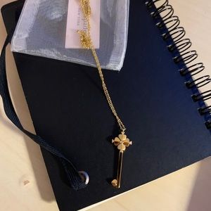 Kate spade lock and key pendant